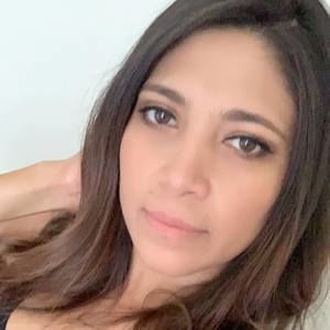 Meet your Posher, Claudia